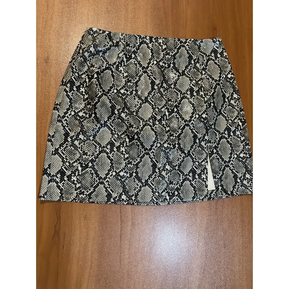 Zara snake print